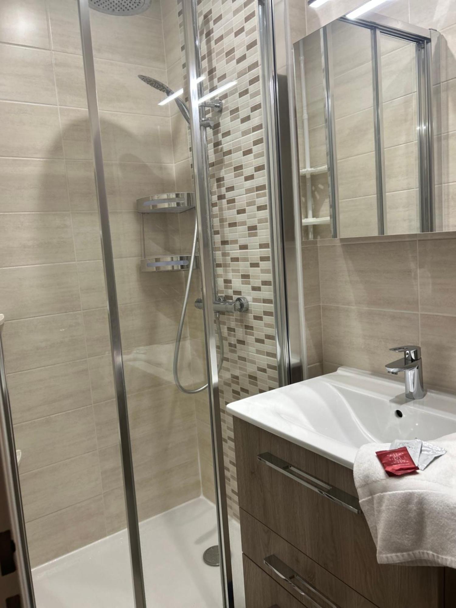 Le Cocon De La Garrigue Apartment Agde Luaran gambar